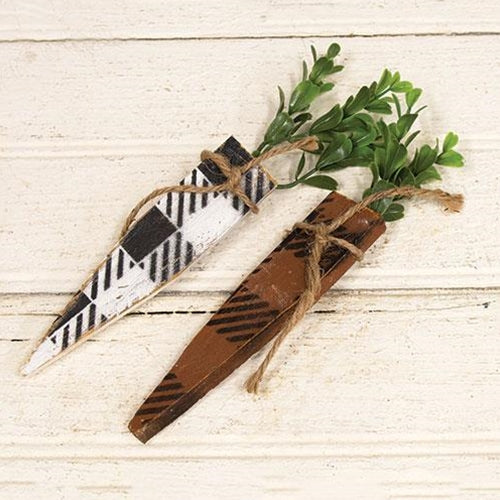 Buffalo Check White or Orange Small Rustic Wood Carrot 2 Asstd.